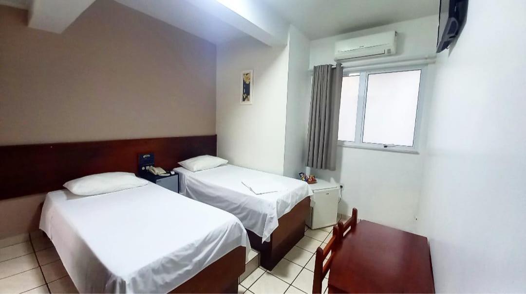 Alpha Ville Hotel Assis Exterior foto